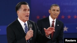 Capres partai Republik Mitt Romney (kiri) dan Presiden AS Barack Obama akan melakukan debat capres terakhir hari Senin malam ini (22/10).