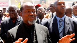 Joaquim Chissano fala em falta de cultura democrática em Moçambique, analistas contradizem