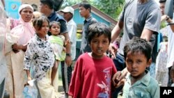 လှေစီးပြေးဒုက္ခသည်များ အင်ဒိုနီးရှား အာချေဒေသကို ရောက်ရှိနေစဉ်