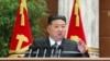 El líder norcoreano Kim Jong Un habla durante una reunión del partido gobernante del país, en Pyongyang, Corea del Norte, en esta fotografía publicada el 29 de diciembre de 2024 por la Agencia Central de Noticias de Corea del Norte, oficial de Corea del Norte.