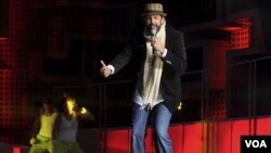 El cantante Juan Luis Guerra será el productor y director musical de la velada del tres de febrero de 2012.