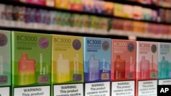 Eletronske cigarete u prodavnici na Floridi 26. juna 2023. (Foto:AP/Rebecca Blackwell)