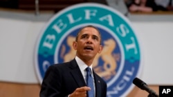 AQSh Prezidenti Barak Obama Belfastda o'tayotgan "Katta sakkizlik" anjumanida nutq so'zlamoqda, 17-iyun, 2013-yil.