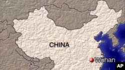 中國地圖上的紅點為武漢。