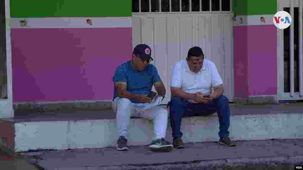 En Colombia no para la ola de violencia que vive el departamento de Arauca, fronterizo con Venezuela, en donde grupos disidentes de las FARC y guerrilleros del ELN se disputan el control del territorio.