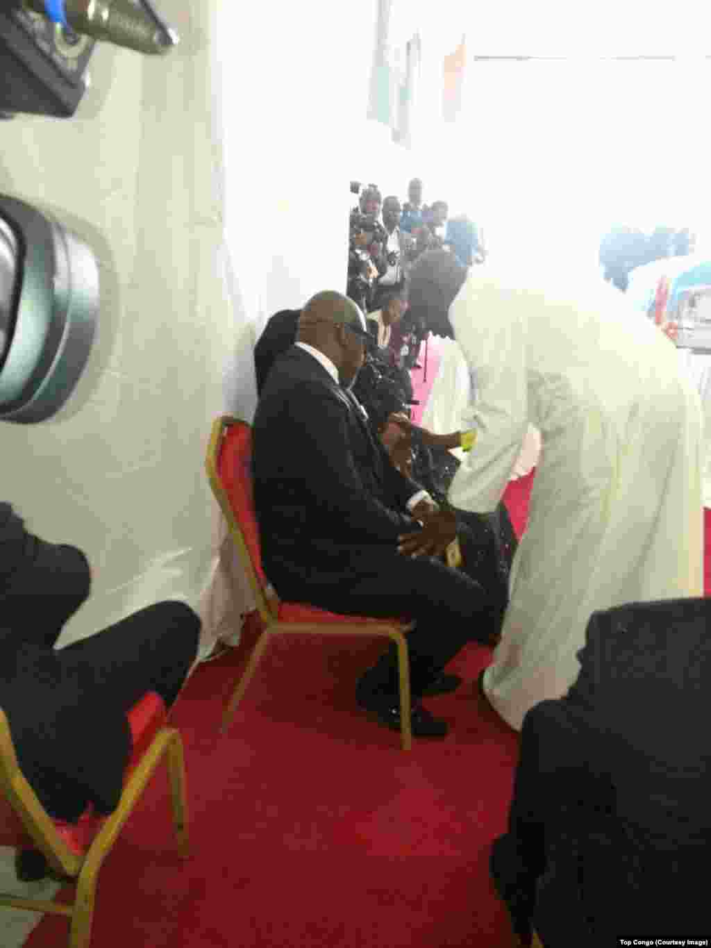 La veuve de Papa Wemba était présente au Palais du peuple de Kinshasa, 2 mai 2016, (Top Congo FM)