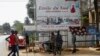 Côte d'Ivoire : des centaines de bénévoles nettoient la plage de Bassam