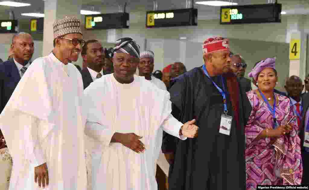 Shugaba Buhari da Gwamnan Legas, Akinyomi Ambode 