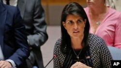 អ្នកស្រី​ Nikki Haley​ ឯកអគ្គរដ្ឋទូត​អាមេរិក​នៅ​អង្គការ​សហប្រជាជាតិ​នៅ​ក្នុង​កិច្ច​ប្រជុំ​ក្រុម​ប្រឹក្សា​សន្តិសុខកាលពី​ថ្ងៃទី​២៨ កញ្ញា ២០១៧។