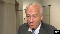 Stiven Rep, američki ambasador za pitanja ratnih zločina
