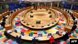 Suasana KTT Uni Eropa di Brussels, 17 Juli 2020. (Foto: dok).