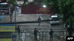 လုံခြုံရေးတင်းကြပ်ထားတဲ့ ရန်ကုန်မြို့(ယခင်မှတ်တမ်းဓာတ်ပုံ) 