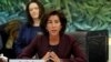 La secretaria de Comercio de Estados Unidos, Gina Raimondo, durante una reunión con su homólogo chino, Wang Wentao, en Beijing el 28 de agosto de 2023.