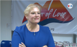 Tania Amador de Corner of Love dice que ha conversado con muchos refugiados que dicen estar desesperado por la falta de empleos en Costa Rica. [Foto: Armando Gómez/VOA]