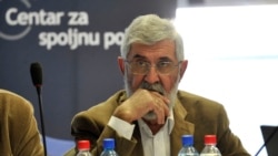 Popov: Vučić nije izgubio kontrolu nad desničarima