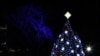 Obama dan Keluarga Nyalakan Pohon Natal Nasional