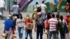 Denuncian que colectivos golpean con bates a quienes violan la cuarentena en Caracas