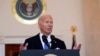 El presidente Joe Biden dirige una declaración ante los medios, a propósito de la decisión de la Corte Suprema de EEUU de ofrecer inmunidad a los expresidentes por las acciones realizadas en el cumplimiento de sus funciones, el lunes 1 de julio de 2024.