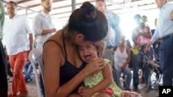 Venezuela sufre un colapso económico con una histórica hiperinflación y escasez de bienes y alimentos que ha provocado el éxodo de unas 3 millones de personas desde 2015, según datos de Naciones Unidas.