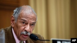 美国民主党众议员约翰·科尼尔斯 (Rep. John Conyers)。