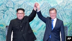 北韓領導人金正恩與南韓總統文在寅