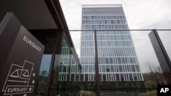 ARCHIVO - Vista exterior del edificio Eurojust antes de una conferencia de prensa en La Haya, Países Bajos, el 5 de diciembre de 2018.