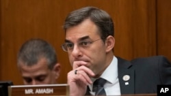 រូបឯកសារ៖ លោក Justin Amash ចូលរួមក្នុងសវនាការមួយនៅរដ្ឋសភាអាមេរិក នៅរដ្ឋធានីវ៉ាស៊ីនតោន កាលពីថ្ងៃទី១២ ខែមិថុនា ឆ្នាំ២០២០។