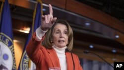 Pelosi, quien fue la primera mujer presidenta de la Cámara de Representantes. sirviendo de 2007 a 2011, está segura que puede ser líder de los legisladores demócratas nuevamente.