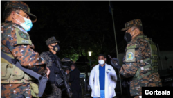 El Presidente de la República, Nayib Bukele, ordenó que se instale un cerco sanitario en el municipio de Chalchuapa, departamento de Santa Ana, debido a un fuerte rebrote de casos de COVID-19. Foto cortesía presidencia de El Salvador.
