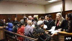 Ce tribunal de Johannesburg doit décider s'il donne le feu vert à une action collective contre la filiale sud-africaine de l'entreprise.