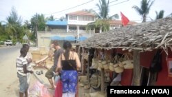 Comércio nas ruas de Pemba, Moçambique