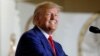 Mantan Presiden AS Donald Trump memberikan sambutan di Palm Beach, Florida, AS, 4 April 2023 (Foto: Reuters)