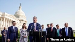El líder de la minoría de la Cámara, el representante por California y republicano Kevin McCarthy, en el acto frente al Capitolio en Washington el martes 27 de julio de 2021.