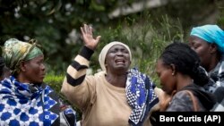 Wata Mary Italo take kukan rashin danta, a harinda al-Shabab ta kai Kenya cikin watan satumba.