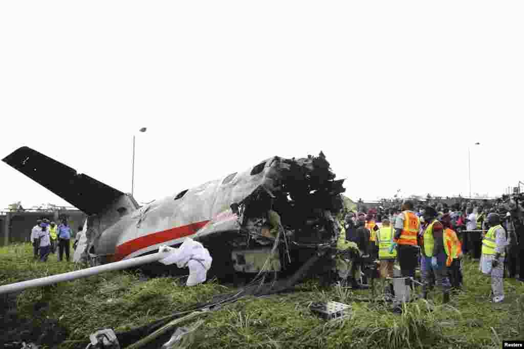 Lagos, Nigeriya... Aviahalokat yuz bergan joyda.