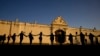 Justicia argentina: arzobispo y otros religiosos cometieron violencia de género contra monjas