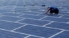 Hoy en día cuesta cerca de $20 mil dólares instalar paneles solares para proveer a un hogar la energía que necesita.