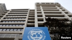 Los confinamientos y cierres de las economías nacionales por causa del coronavirus, pudieran resultar en un retroceso del 7,9% del PIB en países de Latinoamérica y el Caribe, indica un informe del Banco Mundial.
