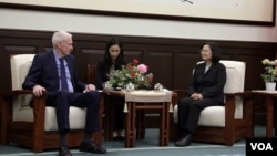 美國在台協會主席莫健和台灣總統蔡英文12月11日在台灣總統府進行會晤（來源：台灣總統府） 
