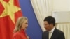 Menlu Clinton Desak Vietnam Lindungi HAM
