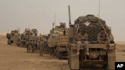 Los marines de EE. UU. se preparan para construir una instalación militar en el oeste de Anbar, Irak, el 7 de noviembre del 2017.