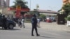Agente da policia anti-motim em Benguela