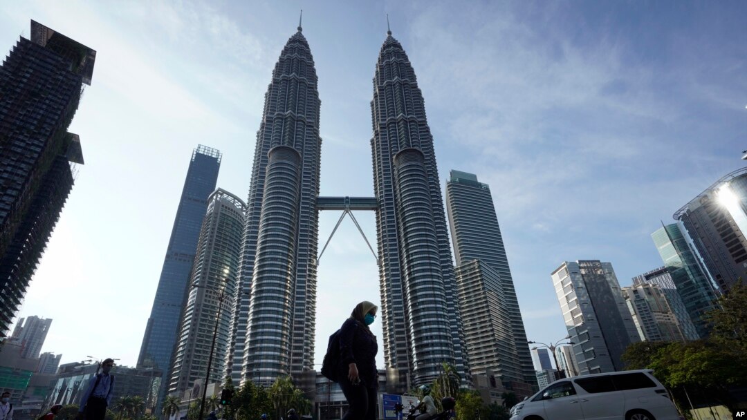 မလေးရှားနိုင်ငံ Kuala Lumpur မြို့က Twin Towers အနီး မြင်ကွင်း။ (မတ် ၁၈၊ ၂၀၂၀)