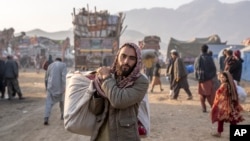 د تورخم د مزدورانو د اتحادیې مشر ویلي چې ددغه بندیز وروسته په سلګونه مزدوران بې روزګاره شوي او کورنۍ يې له اقتصادي ستونزو سره مخ شوې دي.