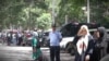 新疆自治区5.22暴恐事件后 全国开展严打暴恐专项行动 乌鲁木齐街头加强警戒 （东方拍摄）