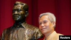 Lao missing activist Sombath Somphone (2005 file photo) 