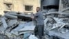 Polisi waweka doria katika jengo Gaza. 
