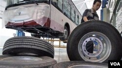 Tiongkok menganggap pengenaan tarif 35 persen oleh AS atas ban impornya merugikan industri ban Tiongkok.