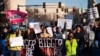 ARCHIVES - Manifestation contre une action en justice visant à interdire la mifépristone, un médicament abortif, le 11 février 2023 à Amarillo, au Texas.