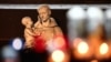 Statua Svetog Antonija Padovanskog u crkvi u Parizu